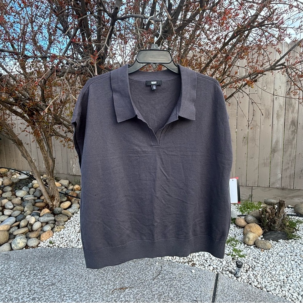 DKNY women’s sleeveless collared sweater vest shirt top soft size XL bra…